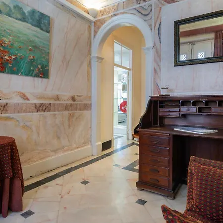 Garden Mansion In Historic Center By Lovelystay Casa vacanze *