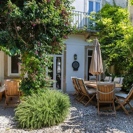 Casa vacanze Garden Mansion In Historic Center By Lovelystay *