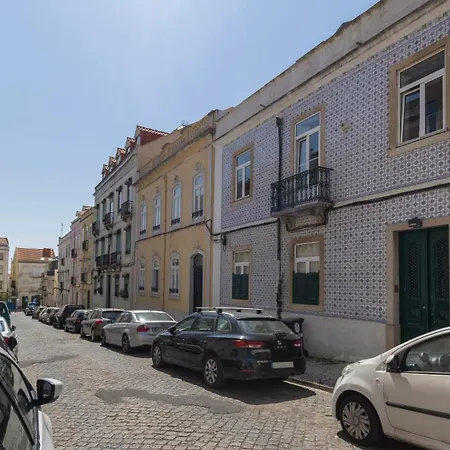 Garden Mansion In Historic Center By Lovelystay Lisbona