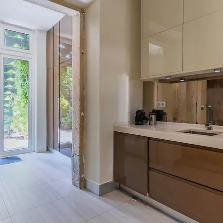 Garden Mansion In Historic Center By Lovelystay Casa vacanze *