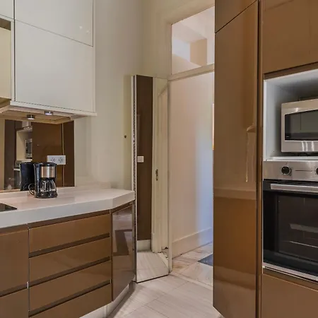 Garden Mansion In Historic Center By Lovelystay Tatil Evi Lisboa