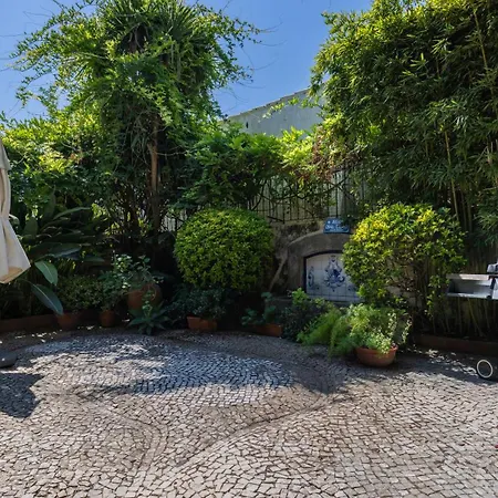Garden Mansion In Historic Center By Lovelystay Casa vacanze Lisbona