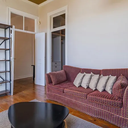 Tatil Evi Garden Mansion In Historic Center By Lovelystay Lisboa