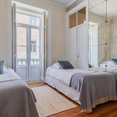 Garden Mansion In Historic Center By Lovelystay Lisboa