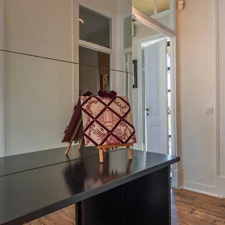 Garden Mansion In Historic Center By Lovelystay Лиссабон