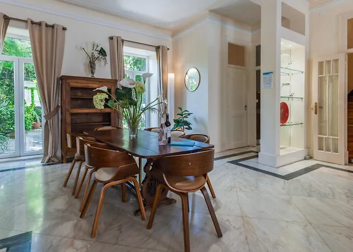 Garden Mansion In Historic Center By Lovelystay