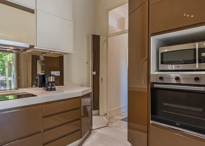 Garden Mansion In Historic Center By Lovelystay بيت للعطل Lisboa