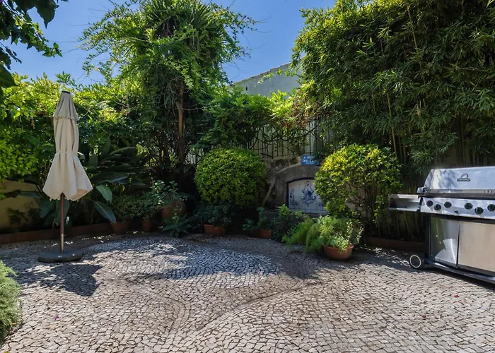 Garden Mansion In Historic Center By Lovelystay بيت للعطل Lisboa