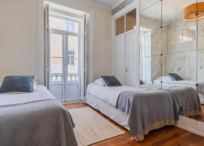 Garden Mansion In Historic Center By Lovelystay Lisboa